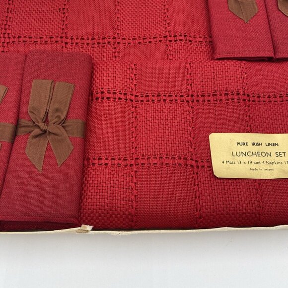 Vintage Liddell Irish Linen Napkins and Place Mats Red NEW Made Ireland Table - Picture 6 of 6